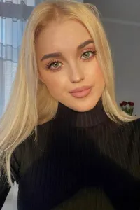 Profile image for Nina